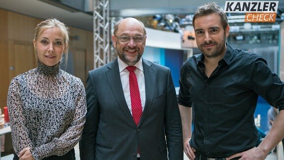 Martin Schulz zusammen mit Sissy Metzschke und Tobi Schäfer