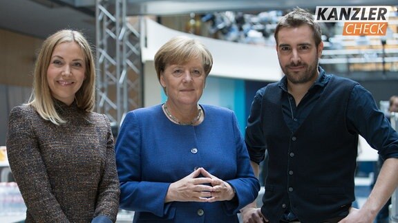 Angela Merkel zusammen mit Sissy Metzschke und Tobi Schäfer