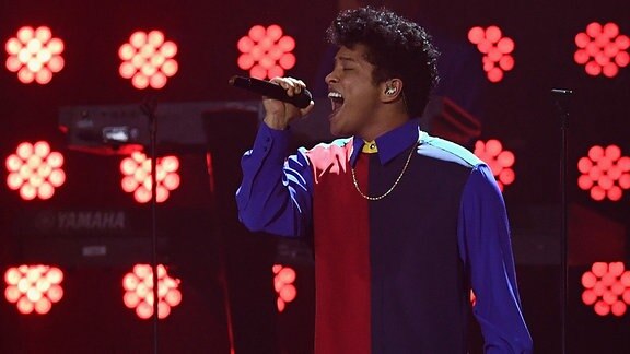 Bruno Mars @Brit Awards, O2 Arena, London