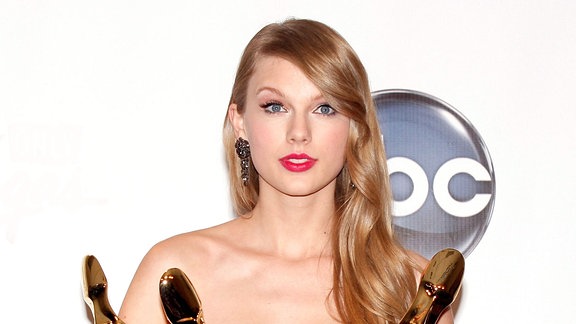 Taylor Swift 2011 mit Auszeichnungen bei den Bilboard Music Awards in Las Vegas/USA