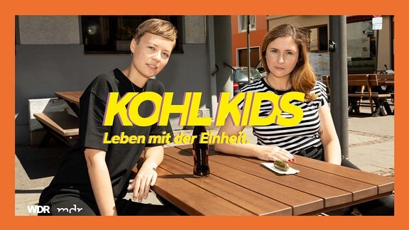 Friederike Schicht und Jule Wieler vom Podcast KOHL KIDS.