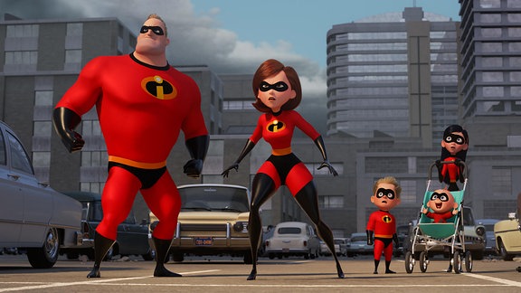 Die Superhelden-Familie, Bob und Helen mit ihren Kindern, alle haben ihre Kampfanzüge an (Filmszene aus "Die Unglaublichen 2")