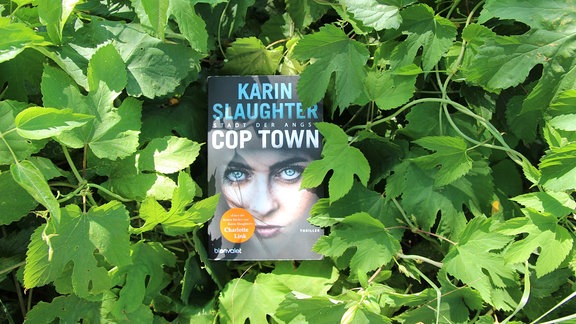 Cover "Cop Town- Stadt der Angst" von Karin Slaughter 