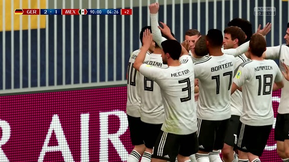 Deutsche Fußballnationalmannschaft beim Jubeln im Spiel FIFA18.