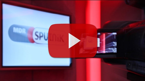 Motiv aus dem SPUTNIK-Videostudio mit Kamera und Bildschirm-Panel, Play-Button